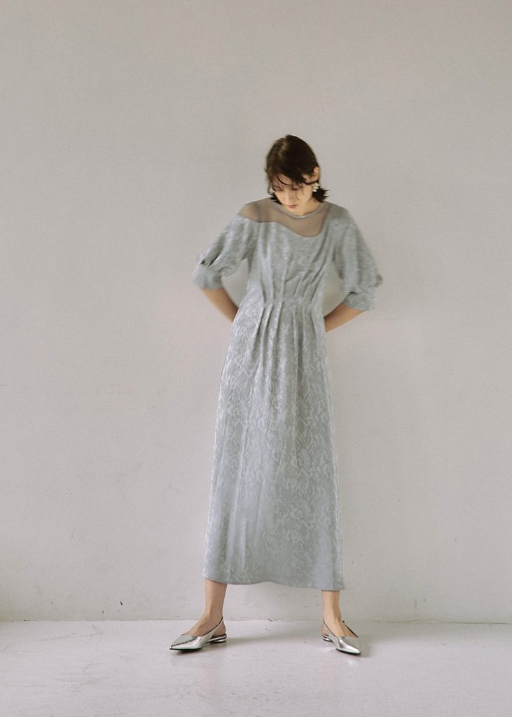 Meandering waist tuck flare dress｜LE